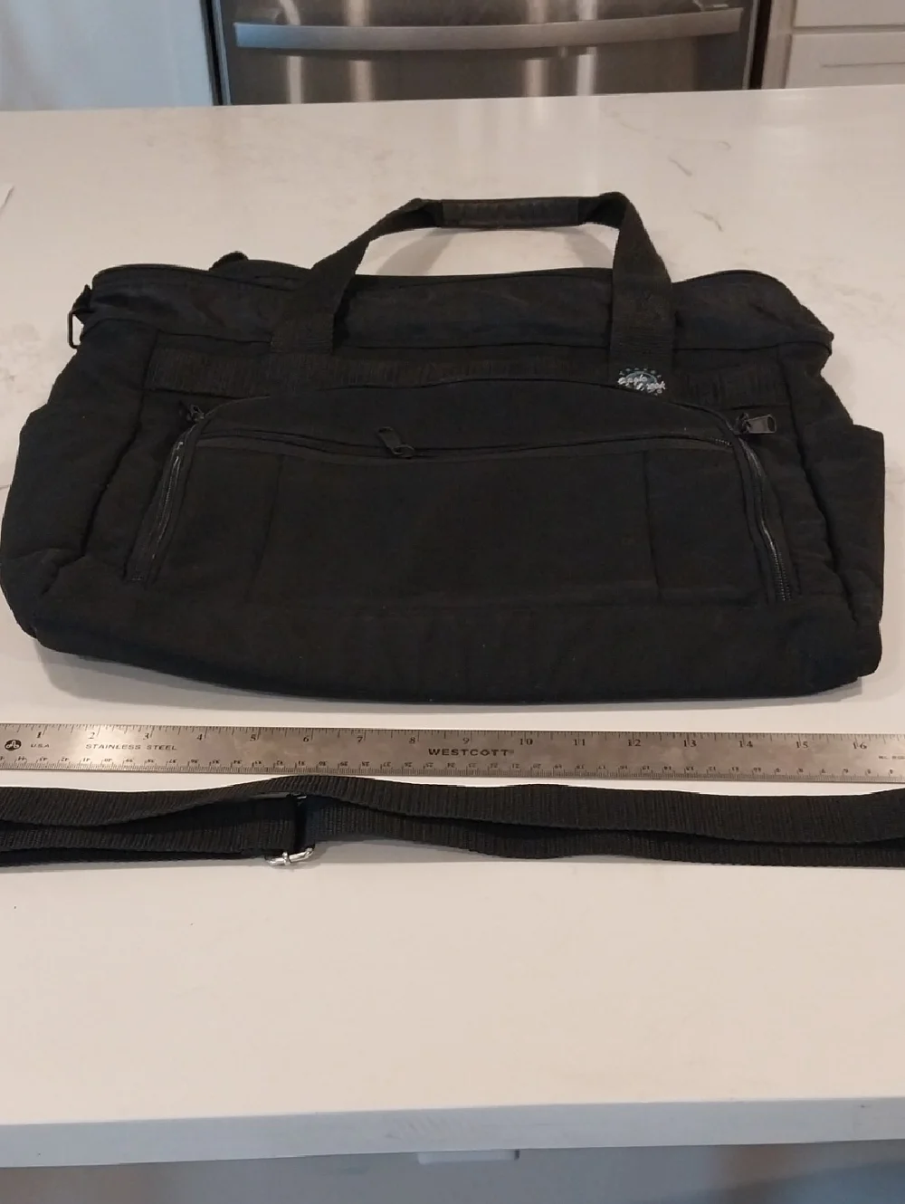 Eagle Creek Black Men's Briefcase/Suitcase. EUC